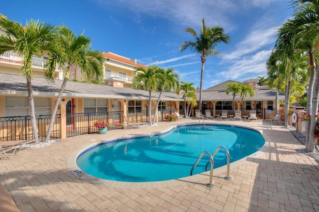 סיינט פיט ביץ' Walk To The Beach And Restaurants! - Coconut Villa'S Suite 2 מראה חיצוני תמונה